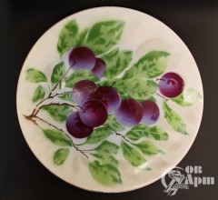 Декоративная тарелка "Сливы"